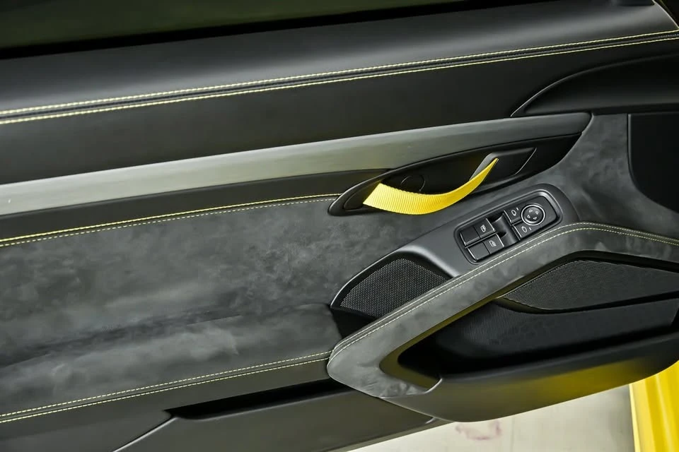 2020 Porsche 718 Cayman GT4 - Image 18 of 20