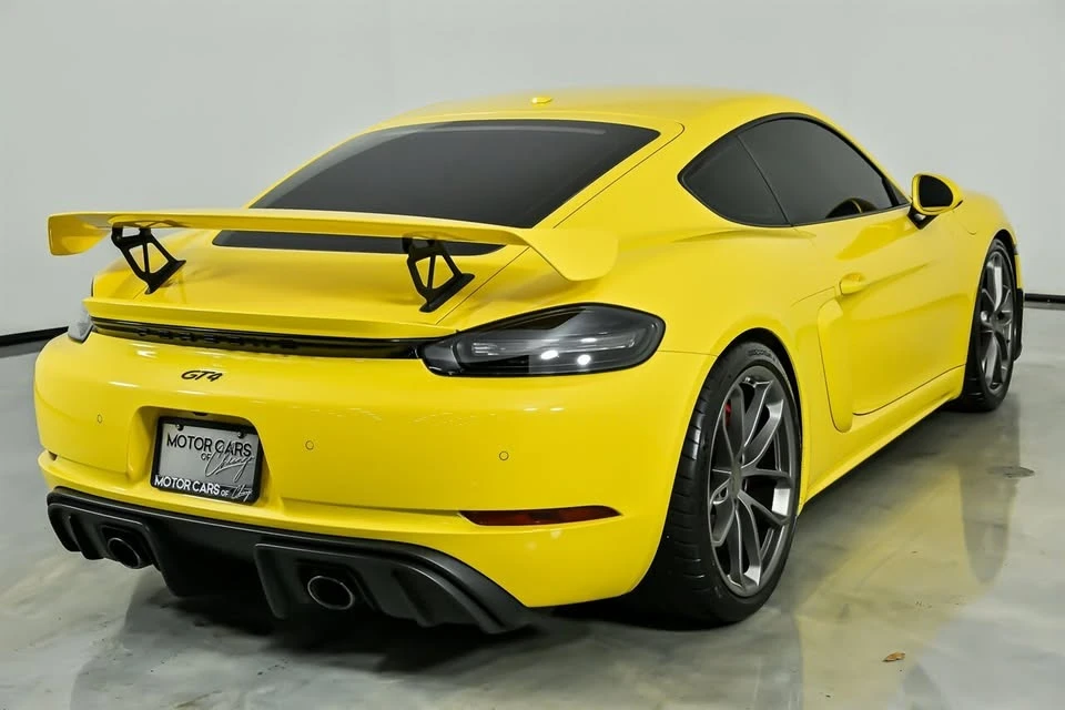 2020 Porsche 718 Cayman GT4 - Image 12 of 20