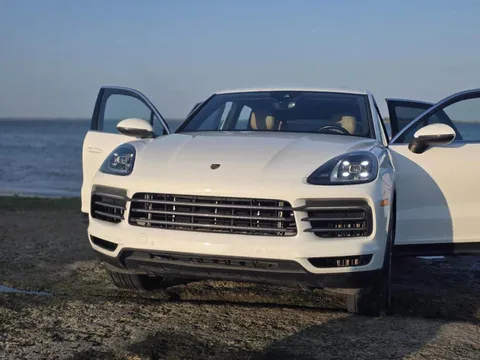 2020 Porsche Cayenne Coupe