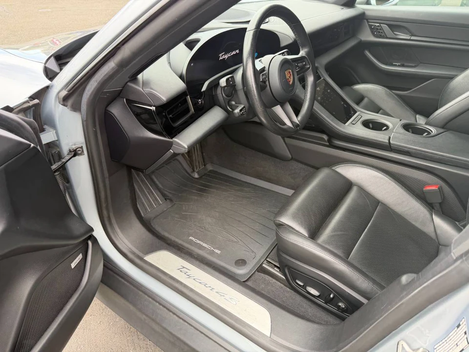 2020 Porsche Taycan 4S - Image 8 of 20