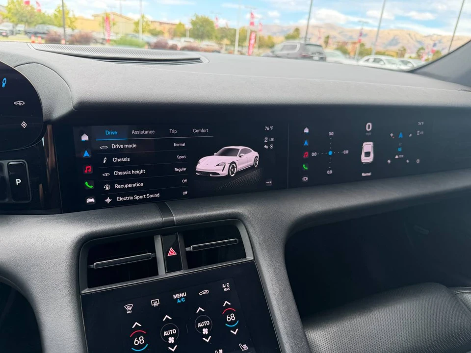 2020 Porsche Taycan 4S - Image 14 of 20