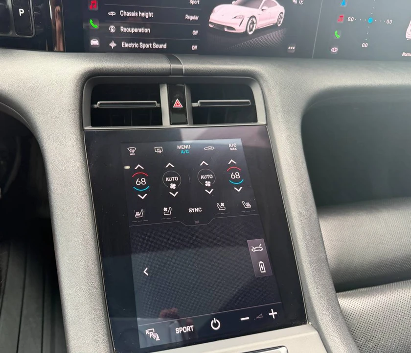 2020 Porsche Taycan 4S - Image 15 of 20