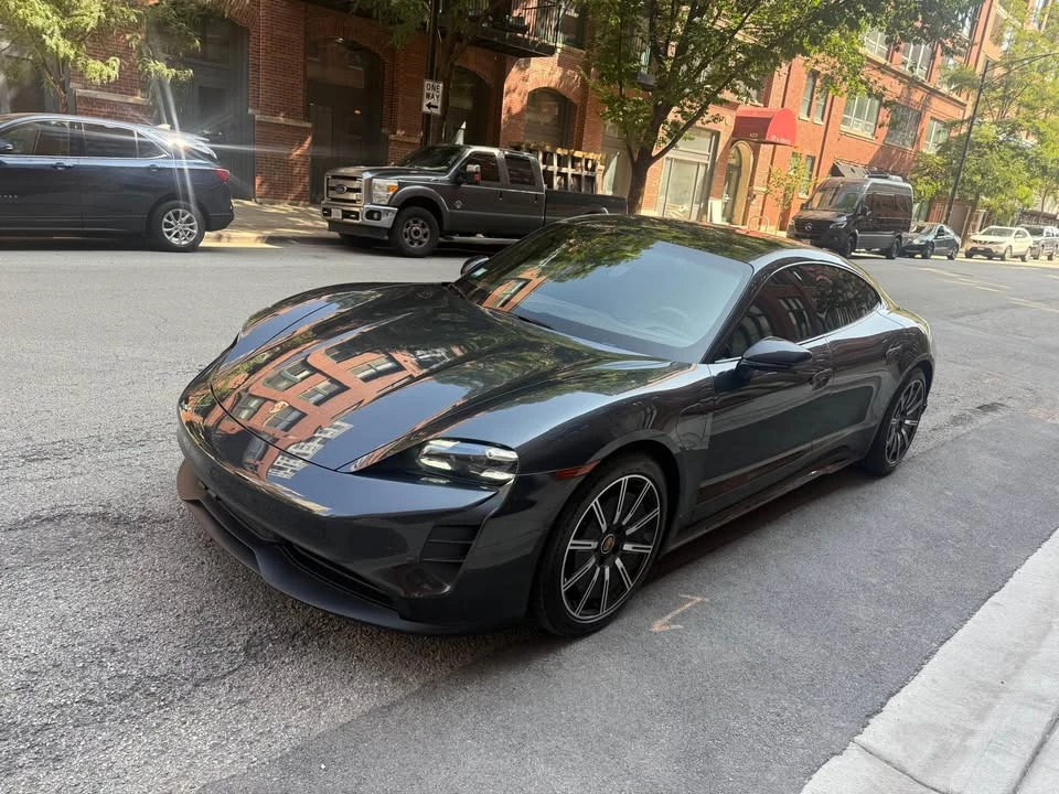2020 Porsche Taycan 4S - Image 4 of 18