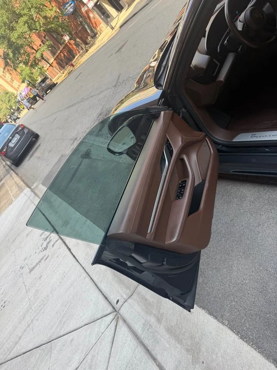 2020 Porsche Taycan 4S - Image 14 of 18