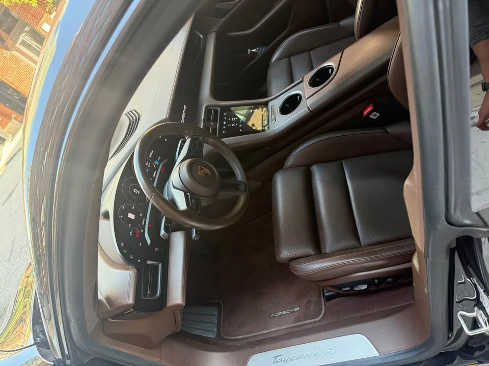 2020 Porsche Taycan 4S - Image 13 of 18
