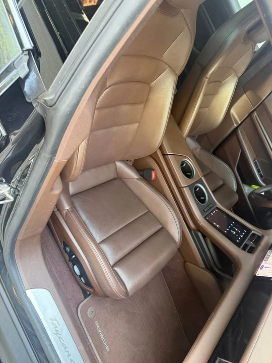 2020 Porsche Taycan 4S - Image 9 of 18