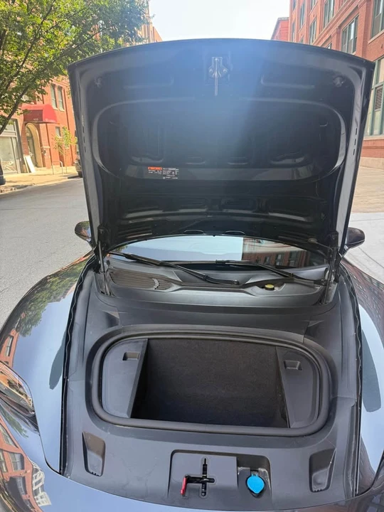 2020 Porsche Taycan 4S - Image 11 of 18