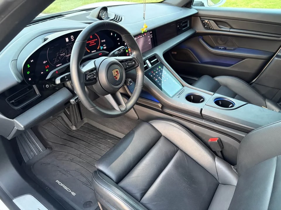 2020 Porsche Taycan 4S - Image 10 of 20