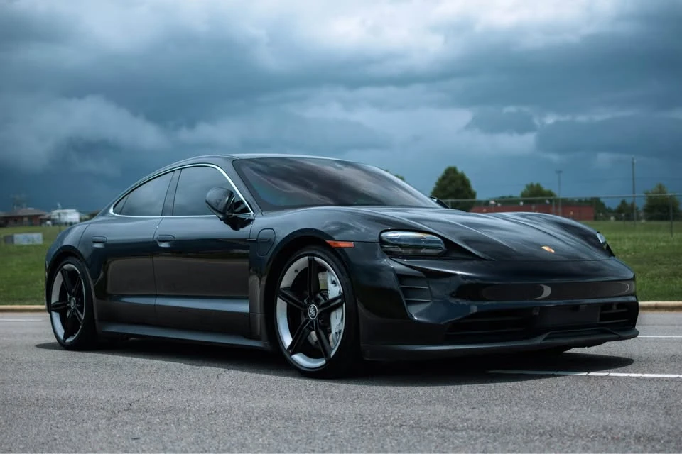 2020 Porsche Taycan 4S - Image 5 of 17