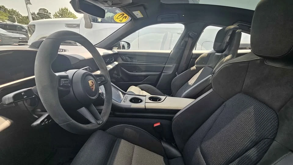 2020 Porsche Taycan 4S - Image 6 of 6