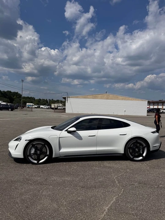 2020 Porsche Taycan 4S - Image 7 of 11
