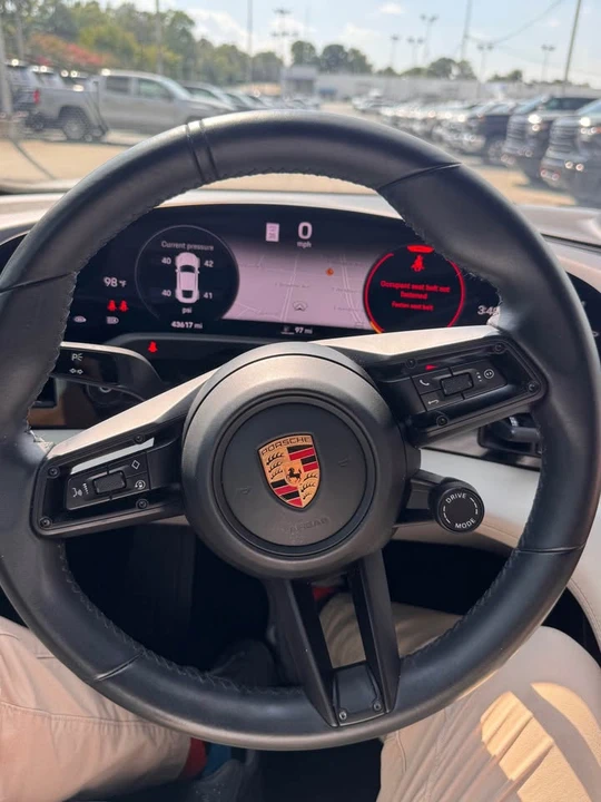 2020 Porsche Taycan 4S - Image 8 of 11