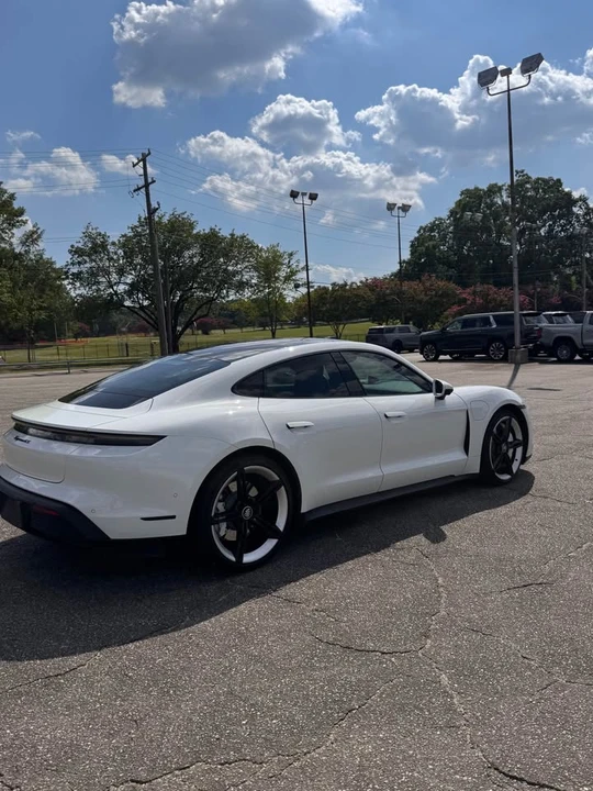 2020 Porsche Taycan 4S - Image 4 of 11