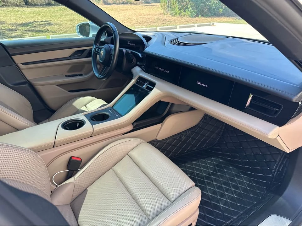 2020 Porsche Taycan 4S - Image 9 of 20