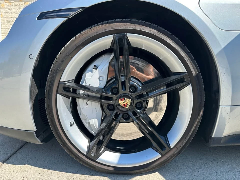 2020 Porsche Taycan 4S - Image 12 of 20