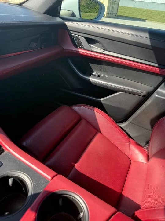 2020 Porsche Taycan 4S - Image 9 of 18