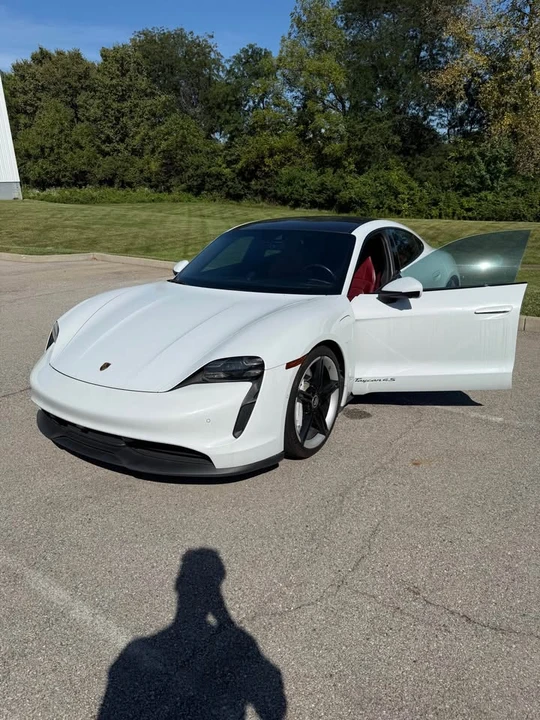 2020 Porsche Taycan 4S - Image 5 of 18