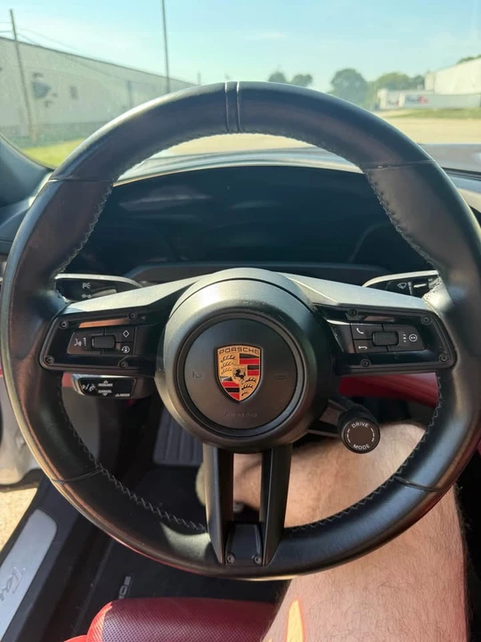 2020 Porsche Taycan 4S - Image 11 of 18