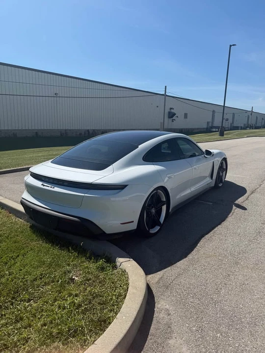 2020 Porsche Taycan 4S - Image 13 of 18