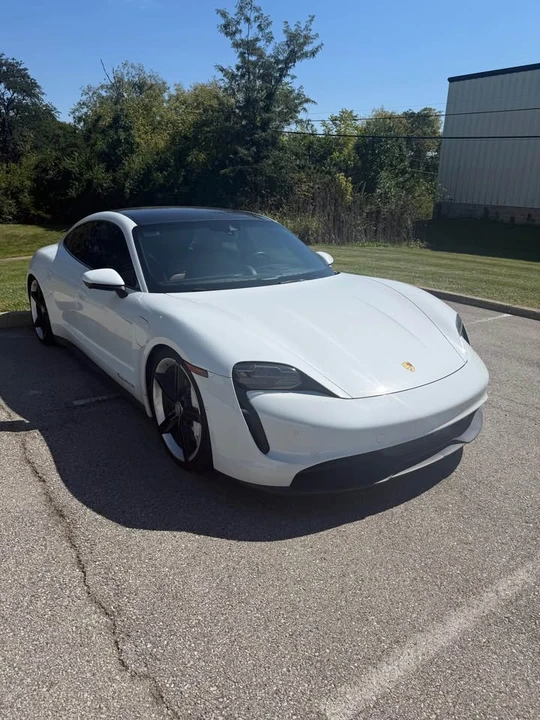 2020 Porsche Taycan 4S - Image 16 of 18