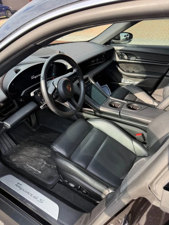 2020 Porsche Taycan - Image 8 of 9