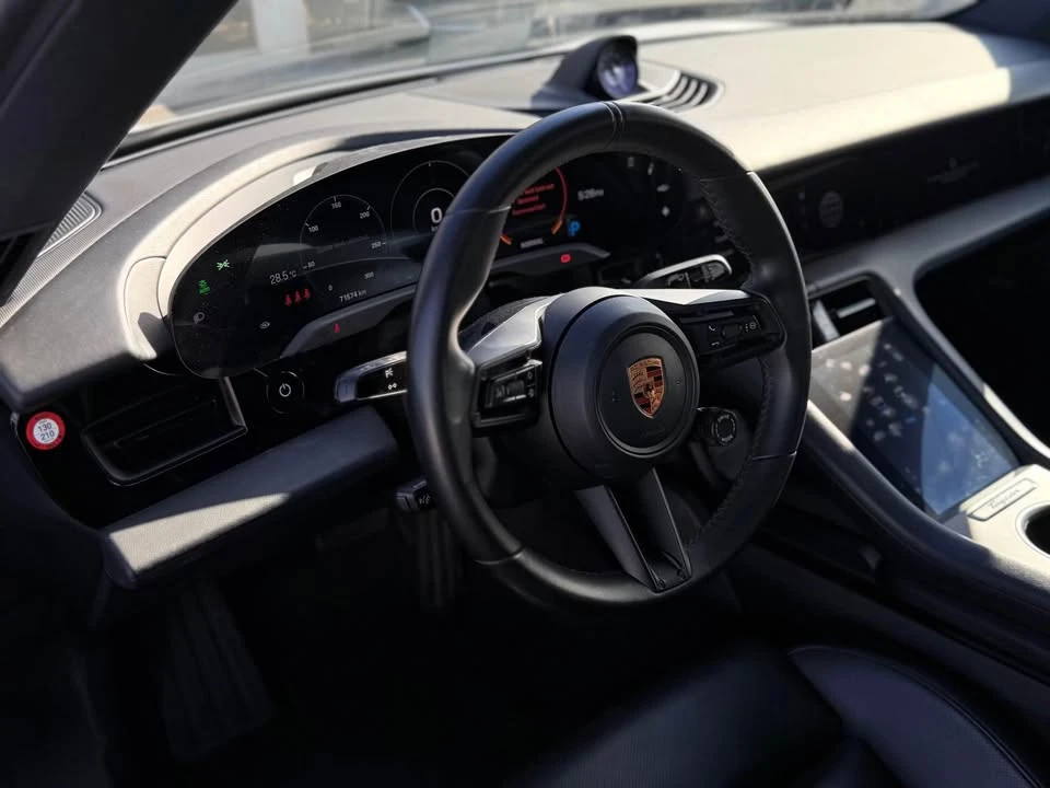 2020 Porsche Taycan - Image 7 of 16