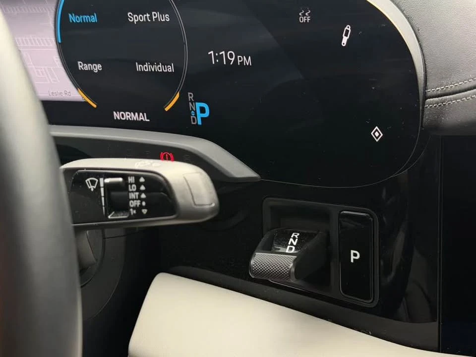 2020 Porsche Taycan - Image 17 of 19