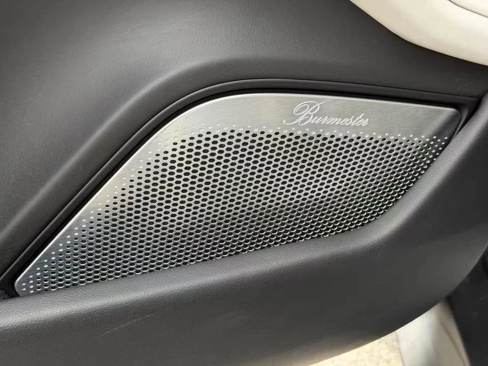2020 Porsche Taycan - Image 18 of 19