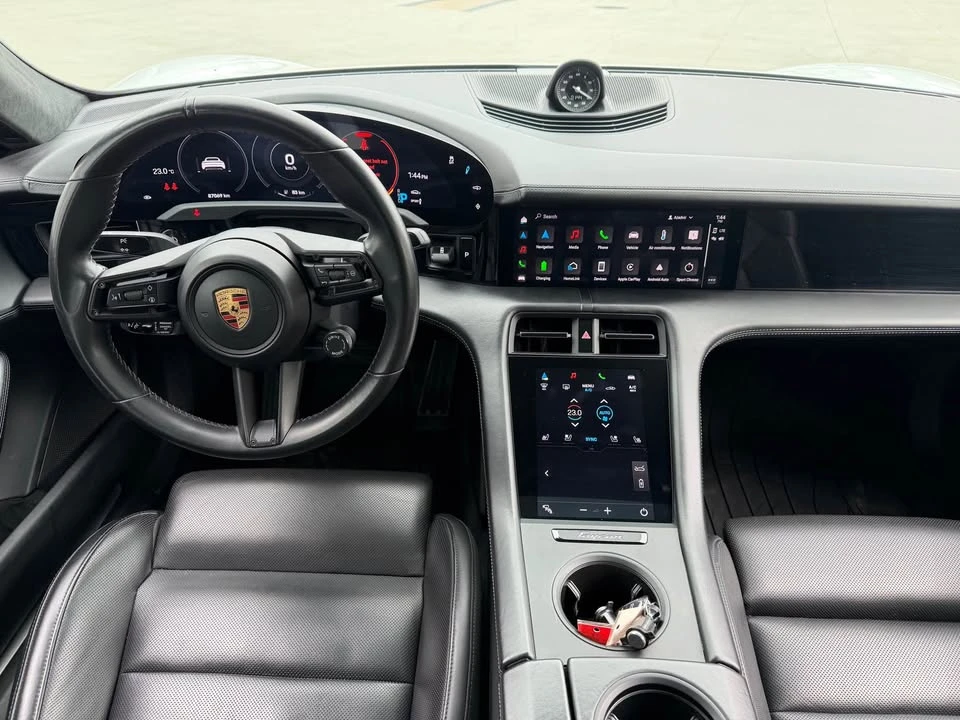 2020 Porsche Taycan - Image 8 of 13