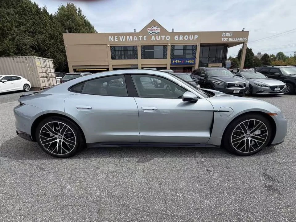 2020 Porsche Taycan - Image 8 of 19
