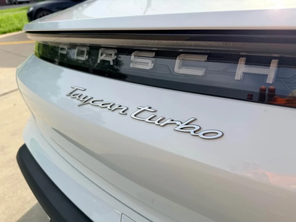 2020 Porsche Taycan Turbo - Image 19 of 20