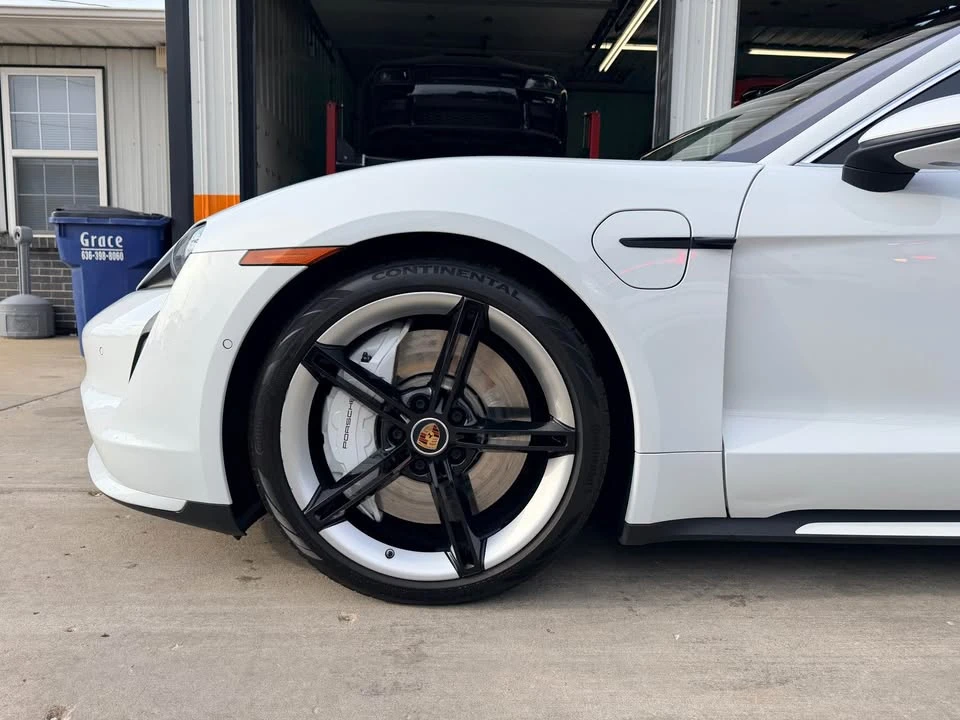 2020 Porsche Taycan Turbo - Image 11 of 20