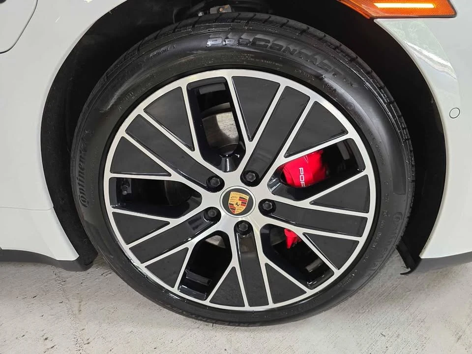 2020 Porsche Taycan - Image 8 of 19