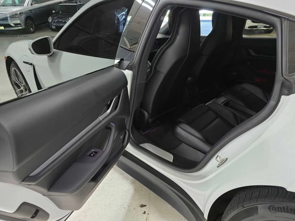 2020 Porsche Taycan - Image 17 of 19