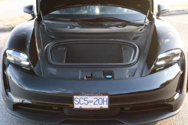 2020 Porsche Taycan 4S - Image 12 of 18