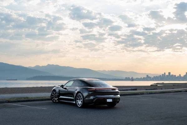 2020 Porsche Taycan 4S - Image 2 of 18