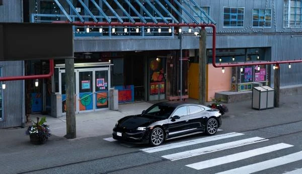 2020 Porsche Taycan 4S - Image 5 of 18