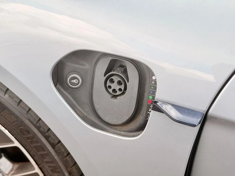 2020 Porsche Taycan 4S - Image 6 of 20