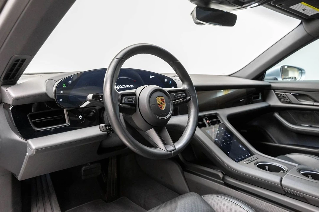 2020 Porsche Taycan 4S - Image 21 of 31