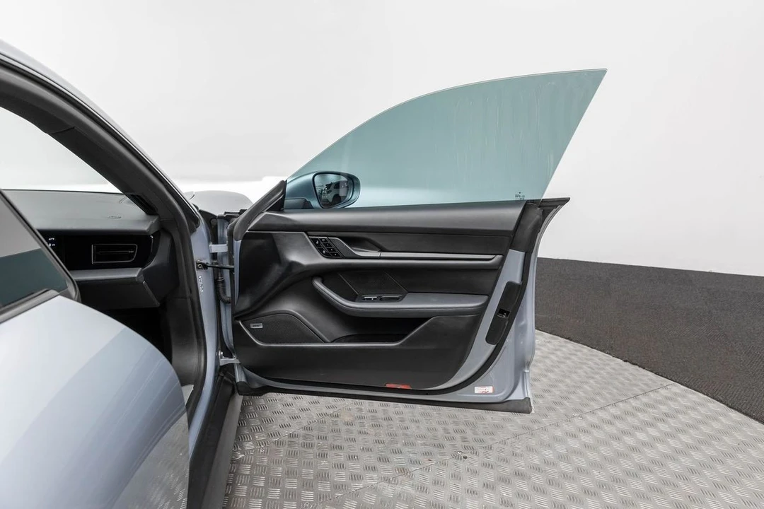 2020 Porsche Taycan 4S - Image 11 of 21