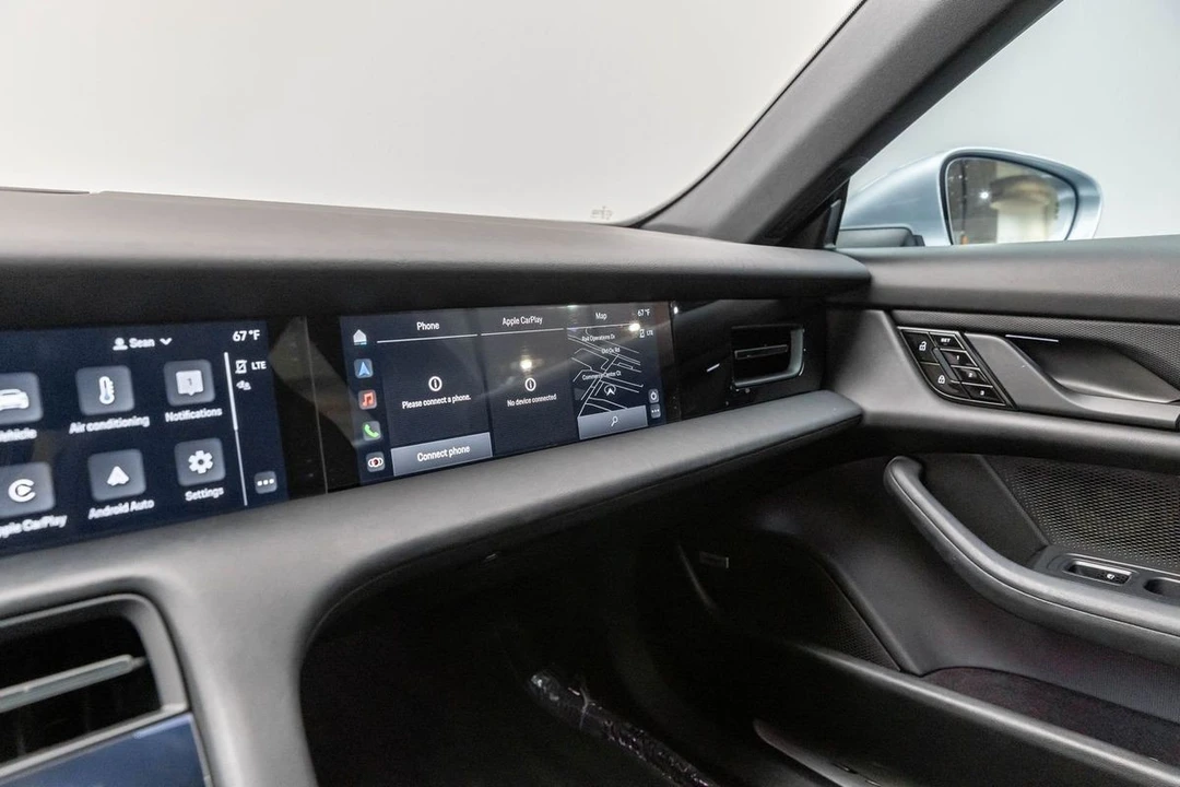 2020 Porsche Taycan 4S - Image 24 of 31