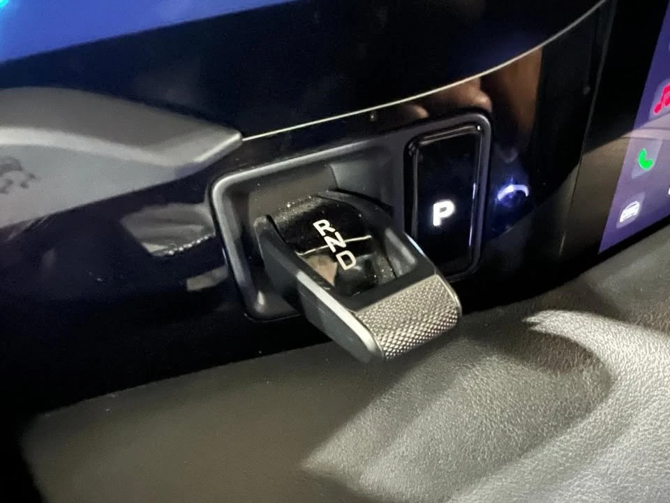 2020 Porsche Taycan 4S - Image 13 of 20