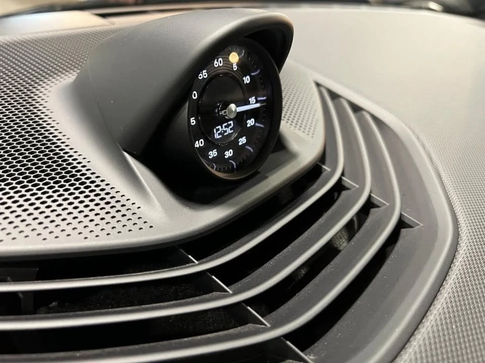 2020 Porsche Taycan 4S - Image 10 of 20