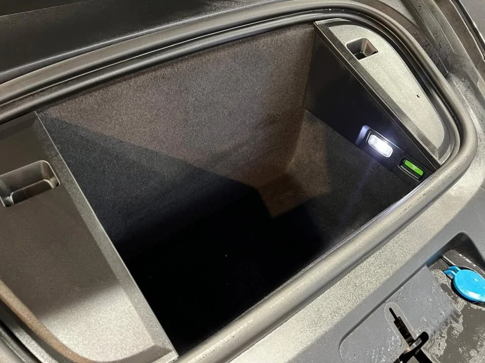 2020 Porsche Taycan 4S - Image 19 of 20