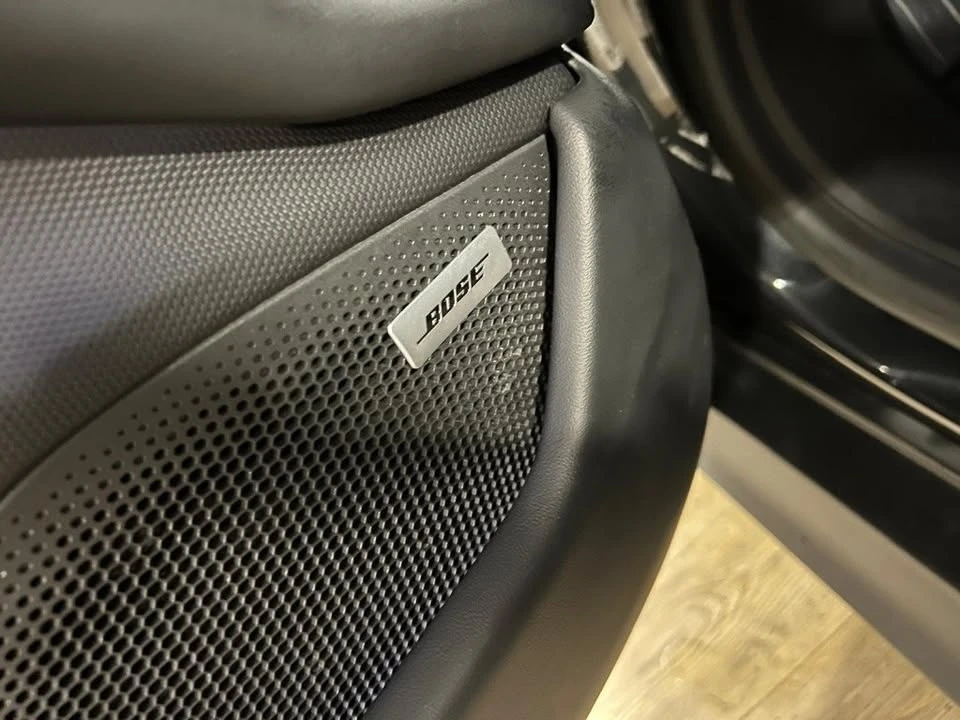 2020 Porsche Taycan 4S - Image 14 of 20