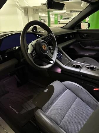 2020 Porsche Taycan 4S - Image 5 of 6