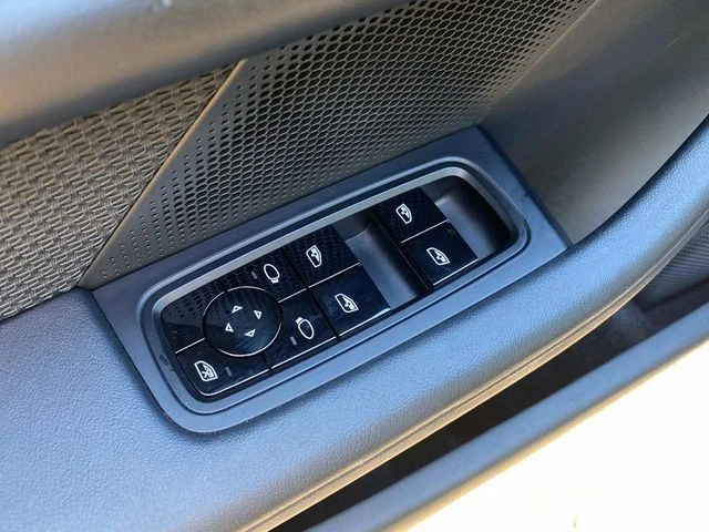 2020 Porsche Taycan 4S - Image 13 of 19