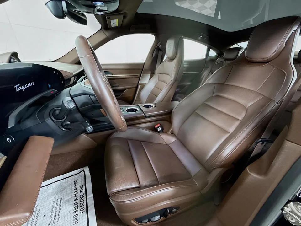 2020 Porsche Taycan 4S - Image 5 of 7