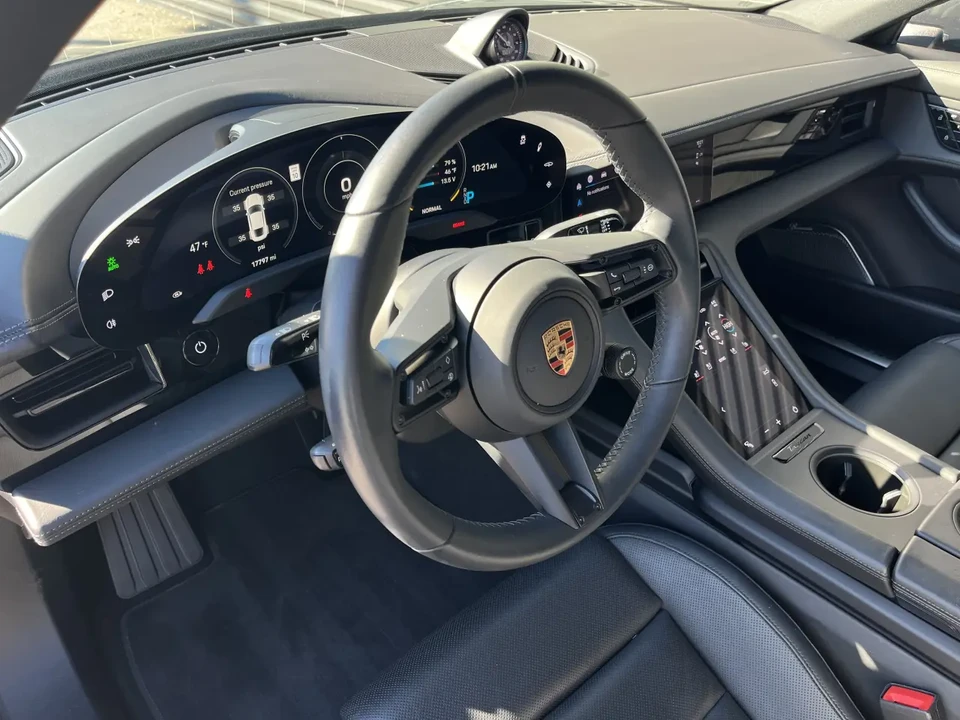 2020 Porsche Taycan 4S - Image 4 of 6