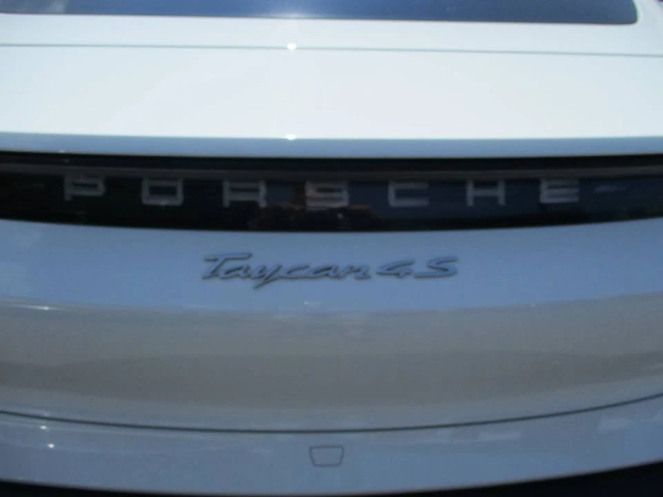 2020 Porsche Taycan 4S - Image 9 of 20